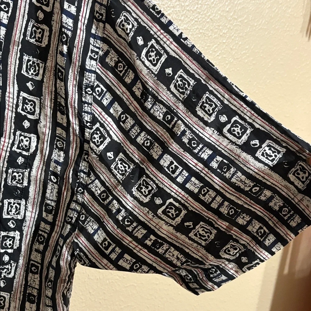 100% Silk Black and White Patterned Shirt - Picture 4 of 6